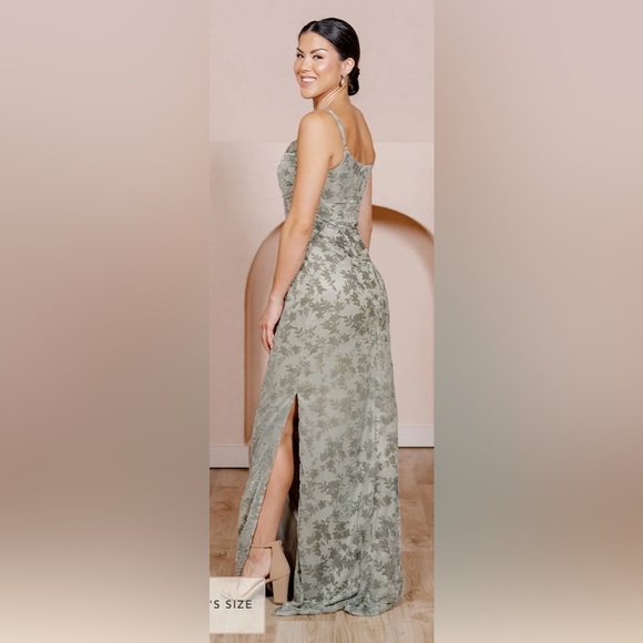 REVELRY bridesmaid/graduation sage burnout velvet dress - Picture 2 of 8